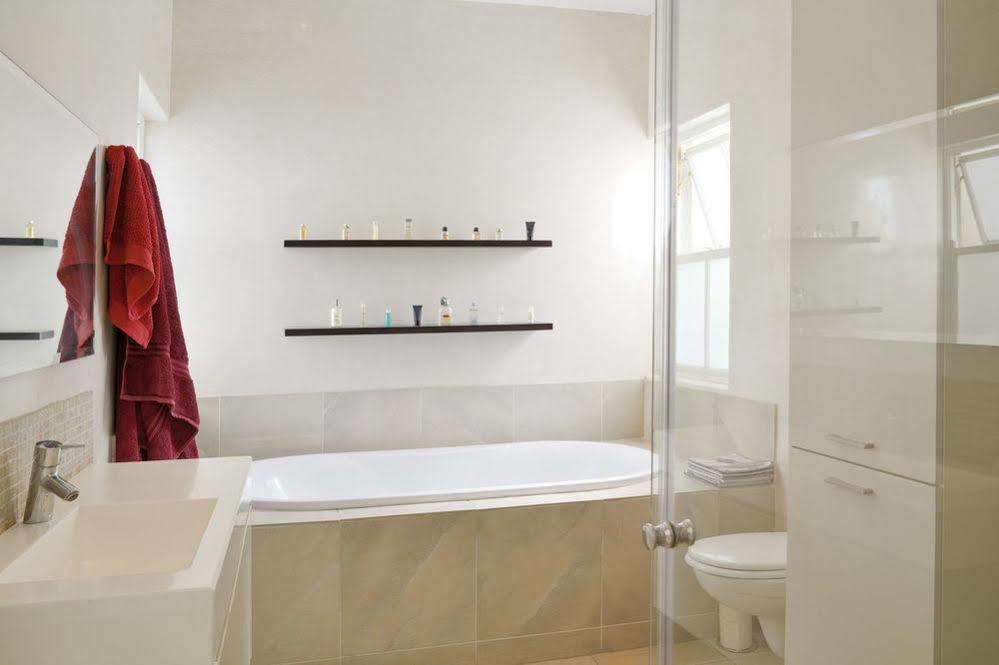 Ravenscraig Road 4* Cape Town